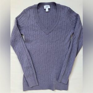 Ann Taylor LOFT Cable Knit Sweater EUC Cableknit Purple Lavender Lilac V-Neck